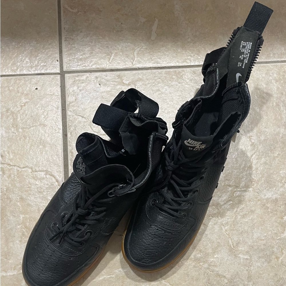 Nike Black High-Top Sneakers with Textured Finish